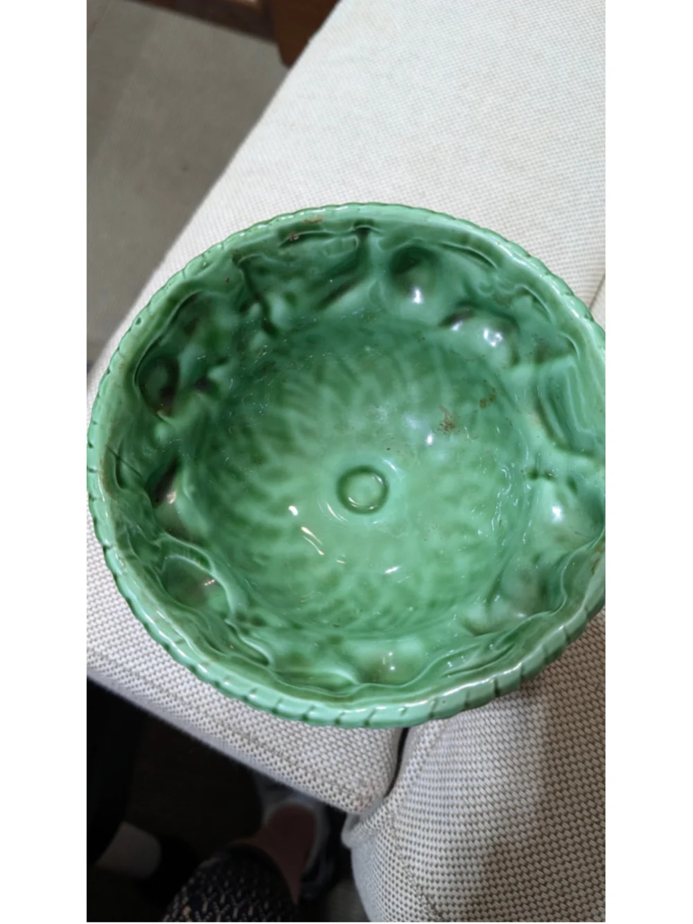 Inarco Ceramic Fruit Basket Bowl Green Red 4.25 H by 6 W inches